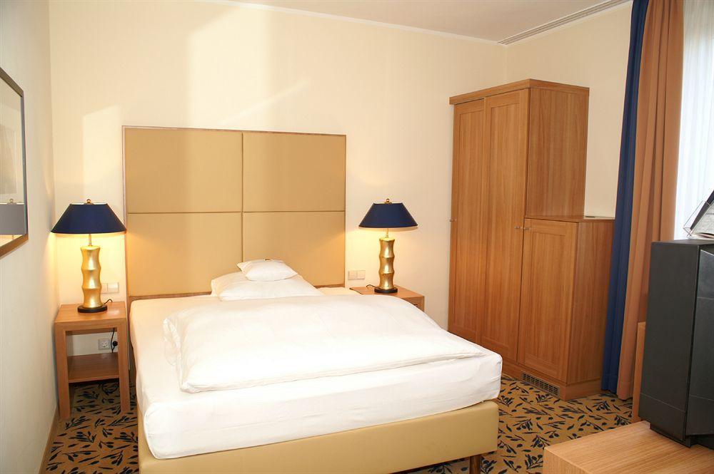 Ameron Koenigshof Hotel 4*